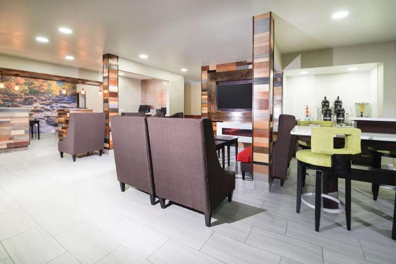 La Quinta Inn By Wyndham Calhoun South I-75 Buitenkant foto